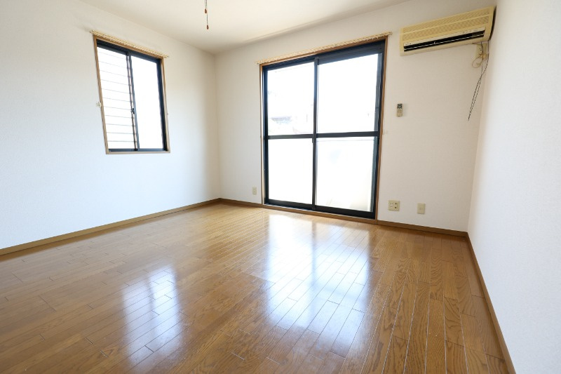 コーポサクラメントの居間・リビング