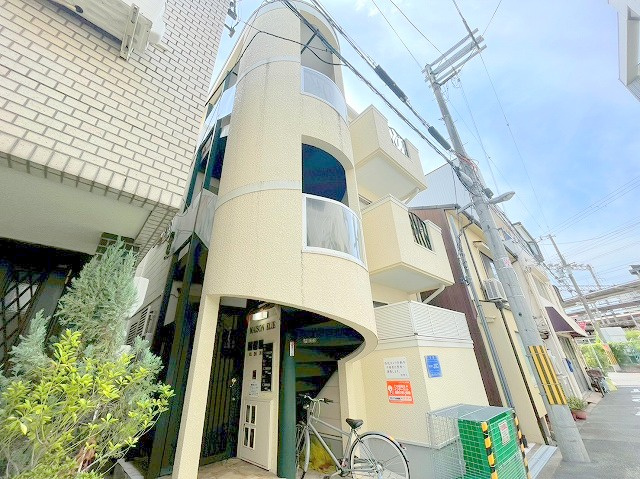 メゾンエリー1の外観