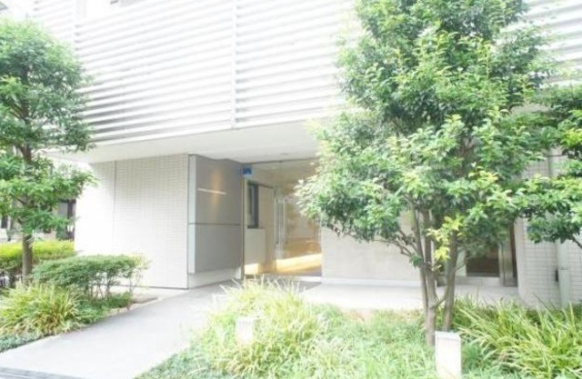 Brillia ist 白金高輪のエントランス