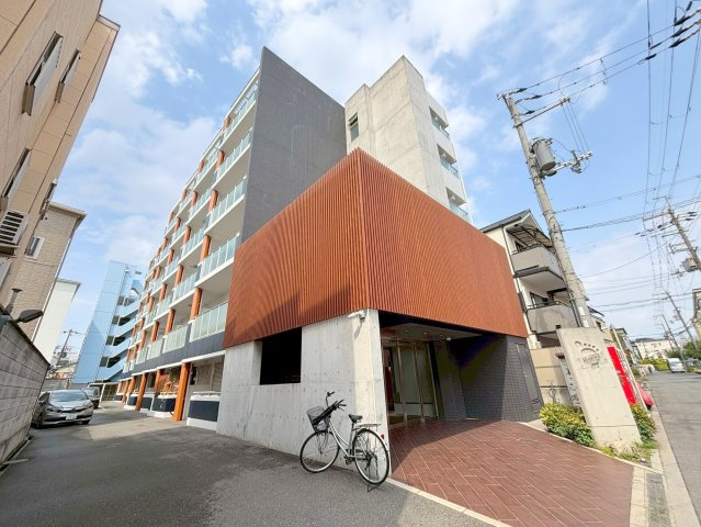エビデンス三津屋の外観