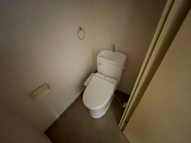 第一荻島ユニティビルのトイレ|別号室参考写真です。