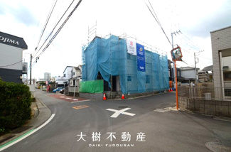 【前面道路含む現地写真】 | ※令和7年11月上旬に撮影