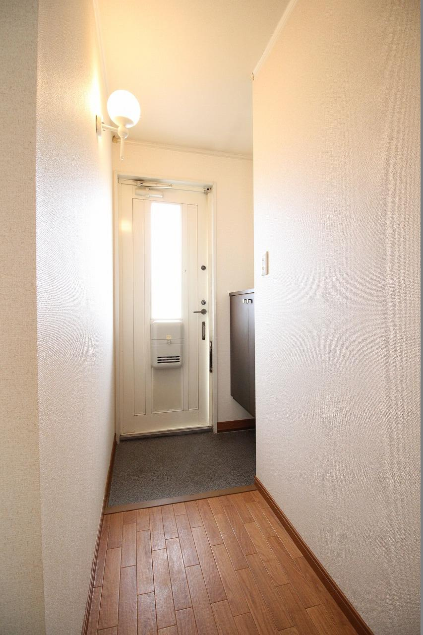 ビューラーフジイの玄関|※お部屋により仕様が異なる場合があります。