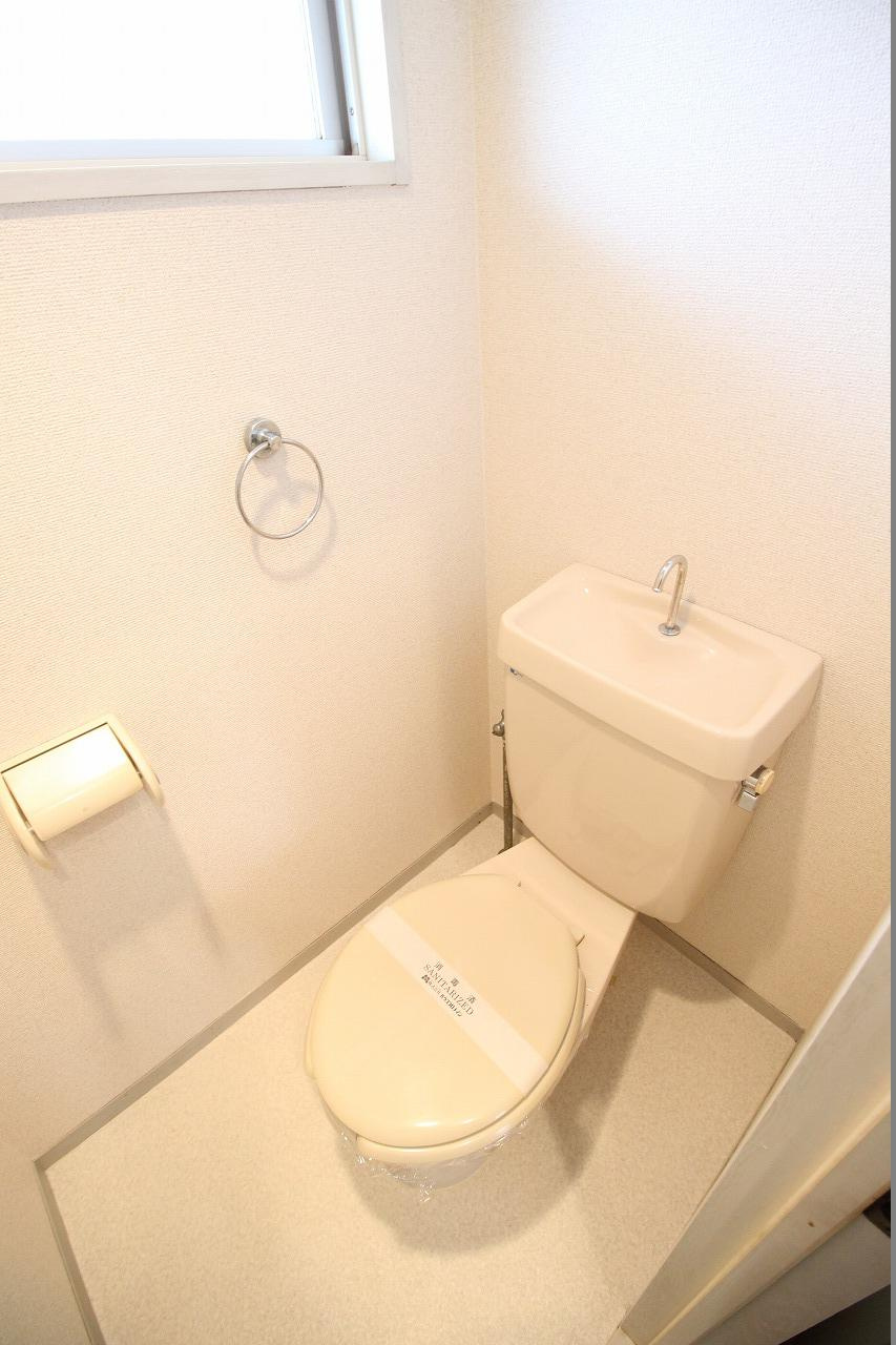 ビューラーフジイのトイレ|※お部屋により仕様が異なる場合があります。