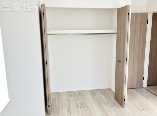 碧南市入船町の収納|洋室の収納