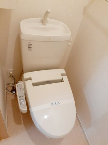 サニー離宮前のトイレ