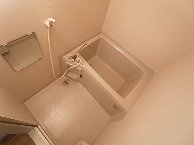 神戸市長田区前原町２丁目のアパートの浴室|浴室