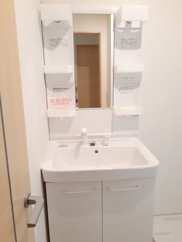 アレーズ　Ｂの洗面所|広い洗面スペースです★