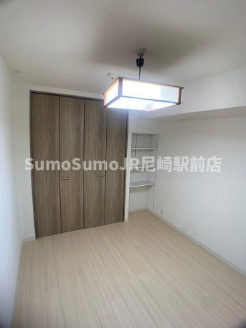 塚口さんさんタウン2番館の寝室|使い勝手のいい寝室です