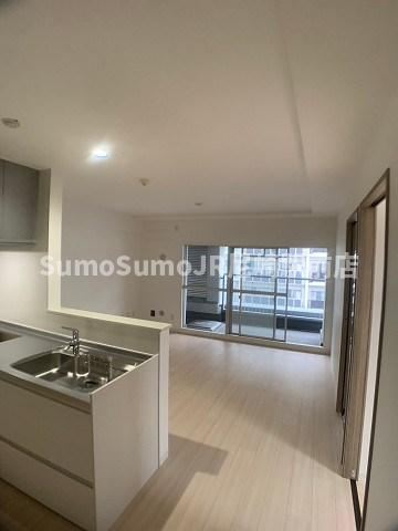 塚口さんさんタウン2番館の居間・リビング|使いやすいリビングです