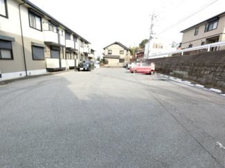 【駐車場】 | ラスリーズ