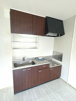 【キッチン】 | ラスリーズ