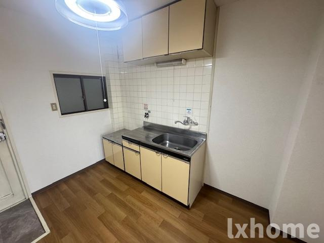 萩原マンションのキッチン|きれいなキッチンです