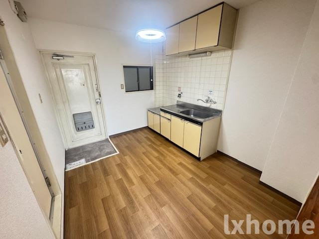 萩原マンションの居間・リビング|使いやすいリビングです