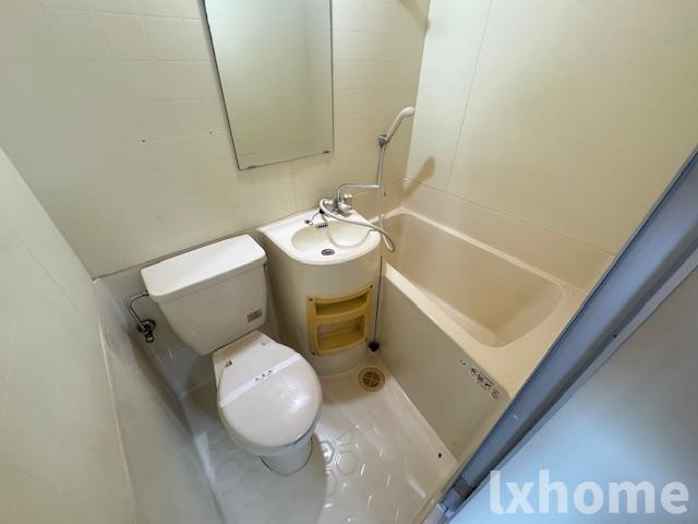 萩原マンションの浴室|コンパクトで使いやすいお風呂です