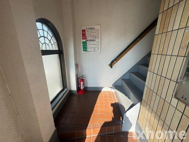 萩原マンションのロビー|建物の内部です