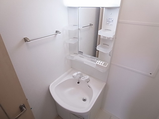 神戸市長田区片山町２丁目のアパートの洗面所|シャンプードレッサー