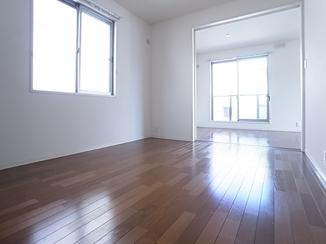 神戸市長田区片山町２丁目のアパートの内装|洋室