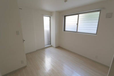 【洋室】 | プレイス曽根