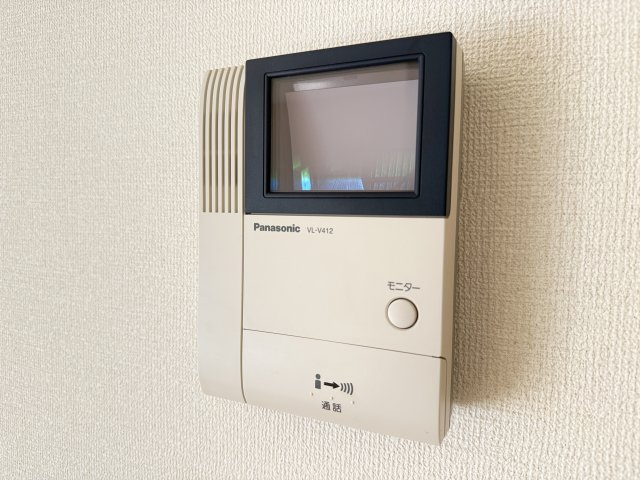 ラ・ピュールメゾン　Ｂ棟の玄関|シューズボックス完備の玄関です◆