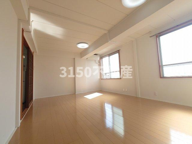 岡戸ビルの内装