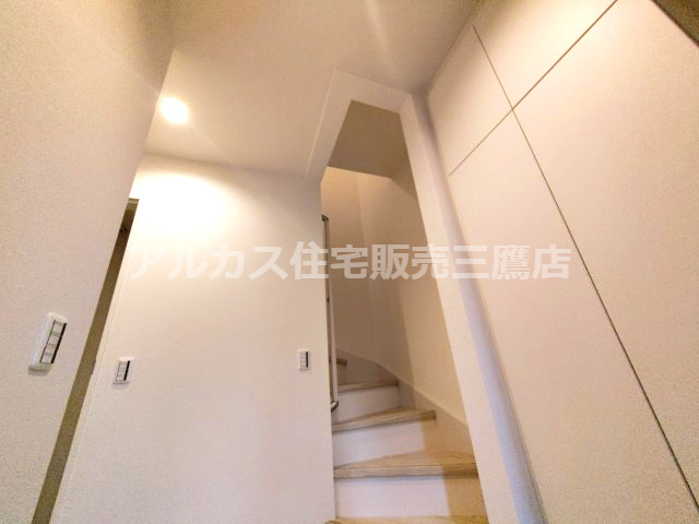 【内覧動画公開中！】小金井市中町２丁目 新築戸建 中央線 武蔵小金井駅の玄関