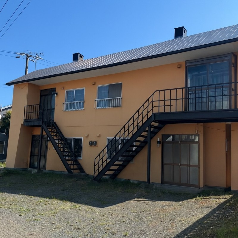 ＼リノベで生まれ変わる!?／【釧路市興津】神田マンションの外観|投資におすすめ！4戸一棟アパートです。