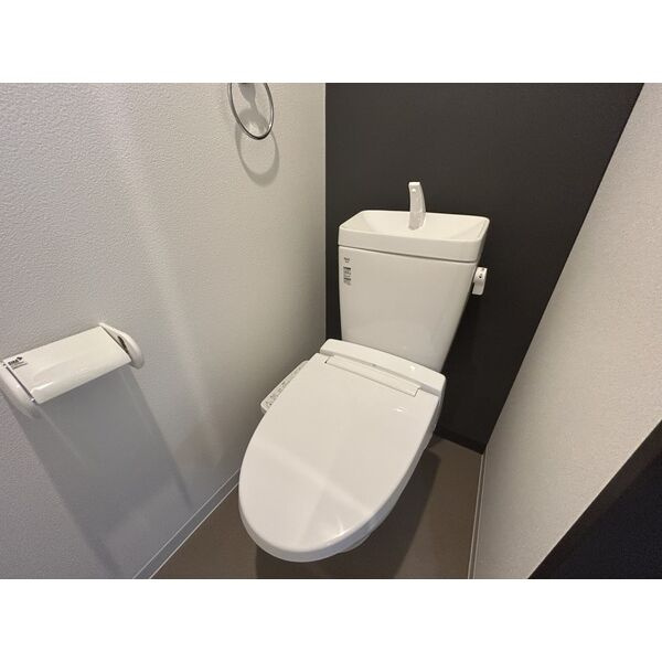 ザカラー東本町A棟のトイレ