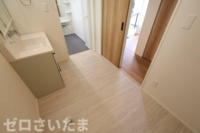 《仲介手数料無料》緑区原山３丁目217-2(全1戸)新築一戸建てTIARAのランドリースペース