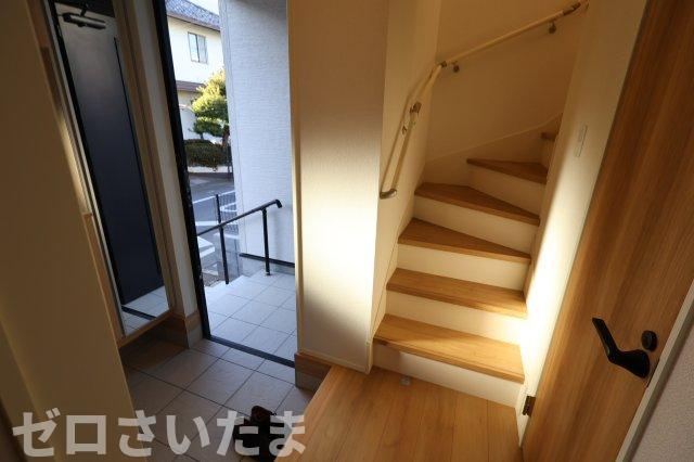 《仲介手数料無料》緑区原山３丁目217-2(全1戸)新築一戸建てTIARAの玄関