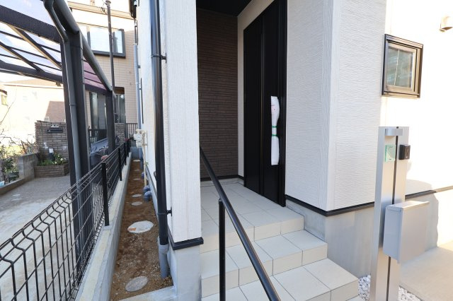 《仲介手数料無料》緑区原山３丁目217-2(全1戸)新築一戸建てTIARA