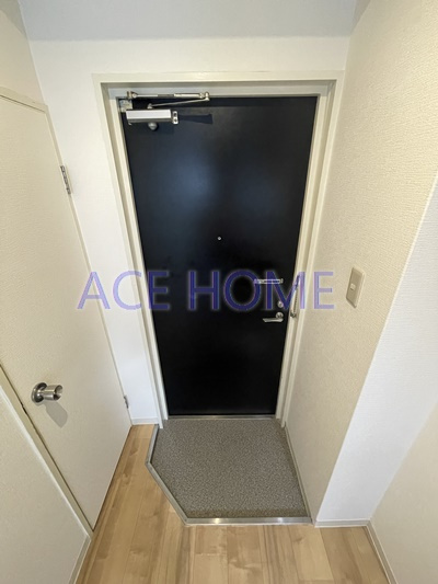 【玄関】 | イースト・ビレッジ