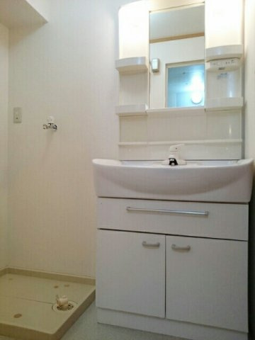 メゾン　ルミエールＢの洗面所