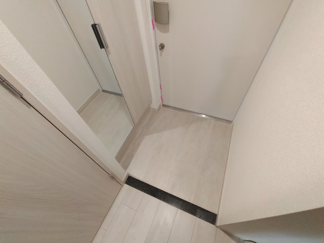 神戸市兵庫区浜崎通の賃貸マンションの玄関