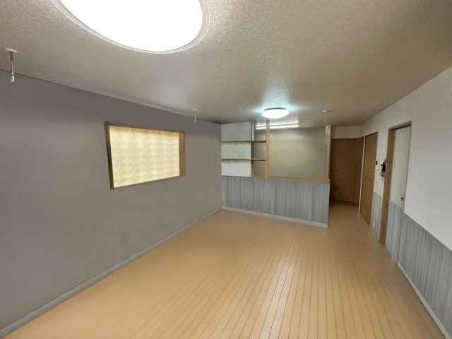 清瀬市旭が丘中古戸建の居間・リビング|※画像は家具消去のCG加工が行われております。