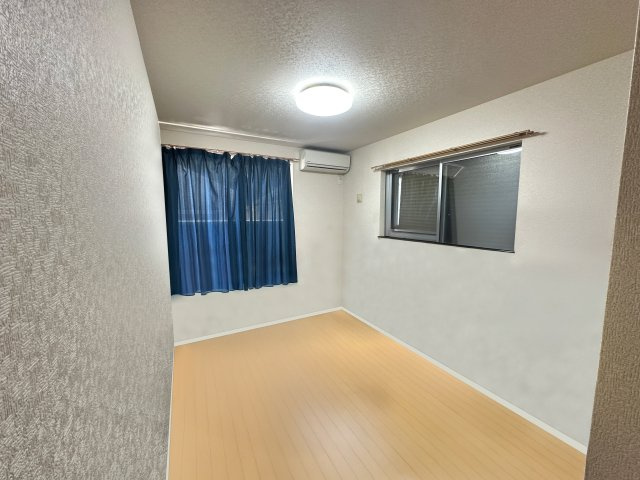 清瀬市旭が丘中古戸建の洋室|※画像は家具消去のCG加工が行われております。