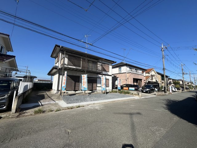 【前面道路含む現地写真】 | 熊谷市日向　中古戸建