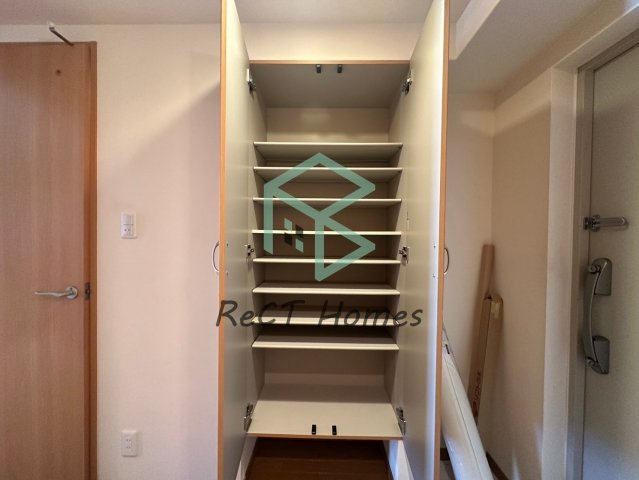 OA　FLAT西延末の収納