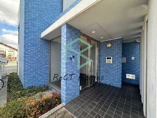 OA　FLAT西延末のエントランス