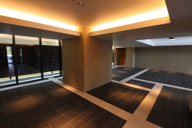 北区赤羽３丁目の賃貸マンションのロビー
