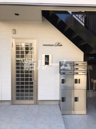 北区中十条３丁目のアパートのエントランス