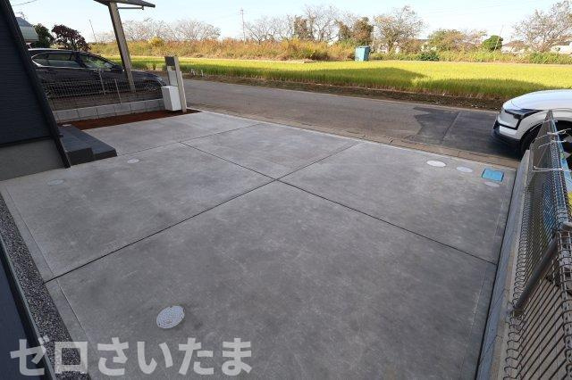 《仲介手数料無料》岩槻区大字南辻32新築一戸建てリーブルガーデンの駐車場|撮影日 2025年10月27日 15:00 晴れ