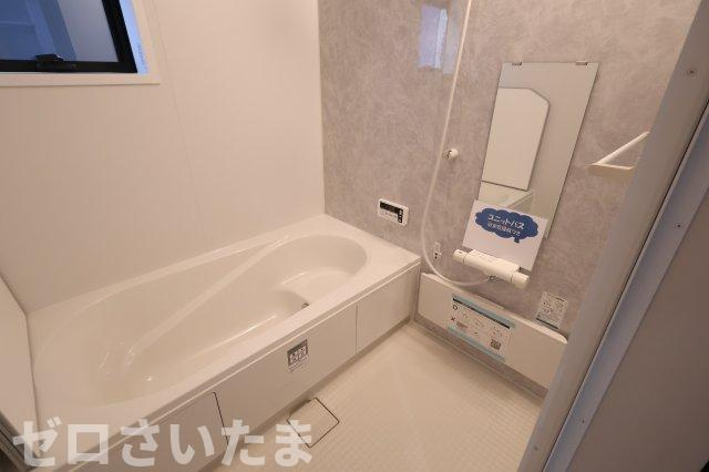 《仲介手数料無料》岩槻区大字南辻32新築一戸建てリーブルガーデンの浴室|撮影日 2025年10月27日 15:00 晴れ