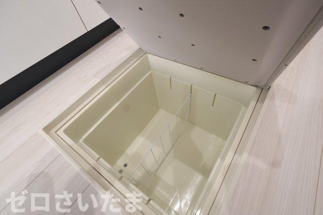 《仲介手数料無料》岩槻区大字南辻32新築一戸建てリーブルガーデンのキッチン|撮影日 2025年10月27日 15:00 晴れ