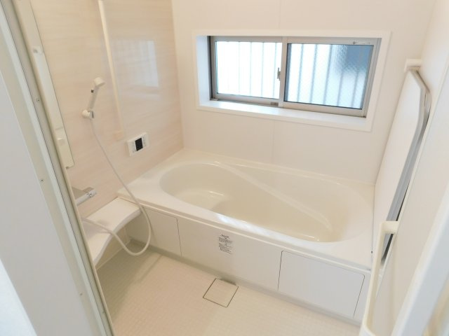 名古屋市中村区野上町の中古一戸建の浴室|◇浴室◇　　追焚き給湯器・浴室暖房