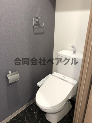 【トイレ】 | カサベルデ桂川 | シンプルで使いやすいトイレです