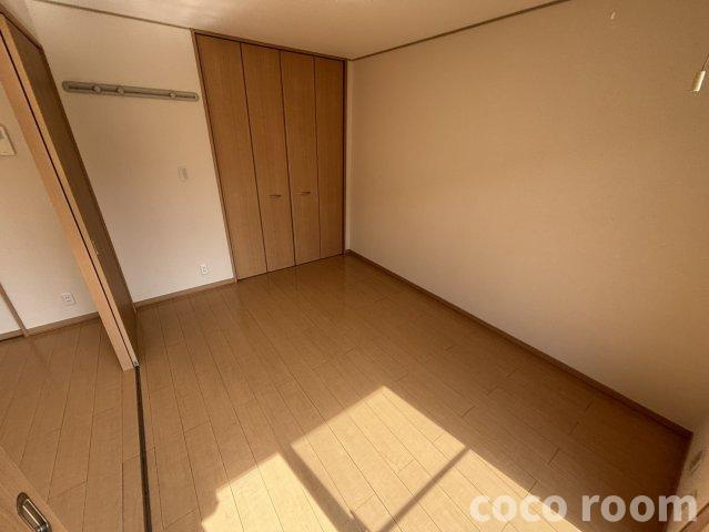 グランシャリオⅢの洋室