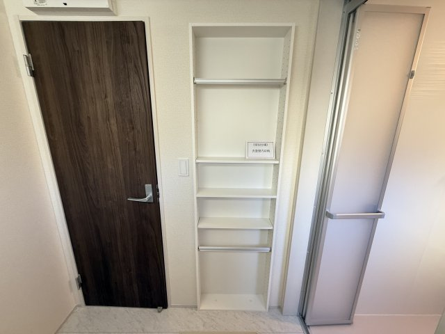 リーブルガーデンＳ前橋南町　１号棟の収納|洗面室にも嬉しい収納付きです。