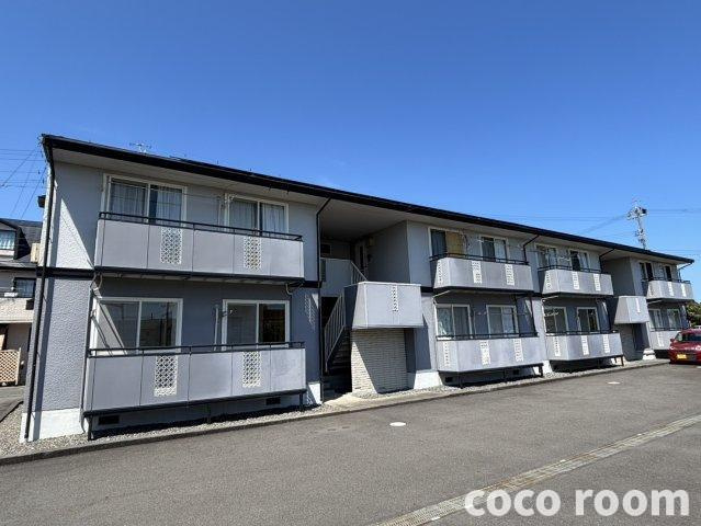 イーストニュータウンＡ棟の外観