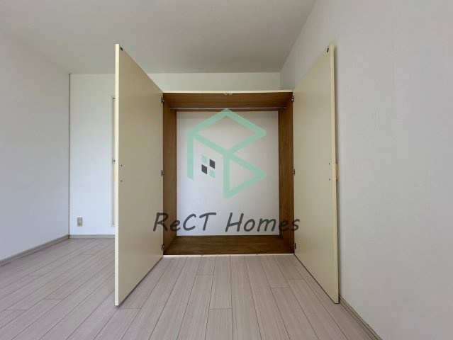 姫路市北条永良町の賃貸マンションの収納